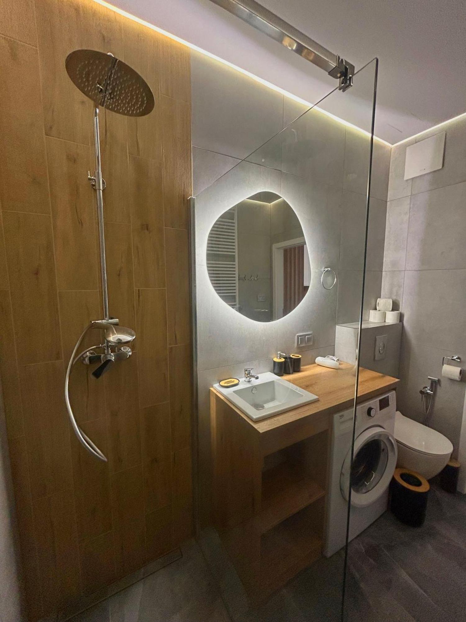Apartament Center *